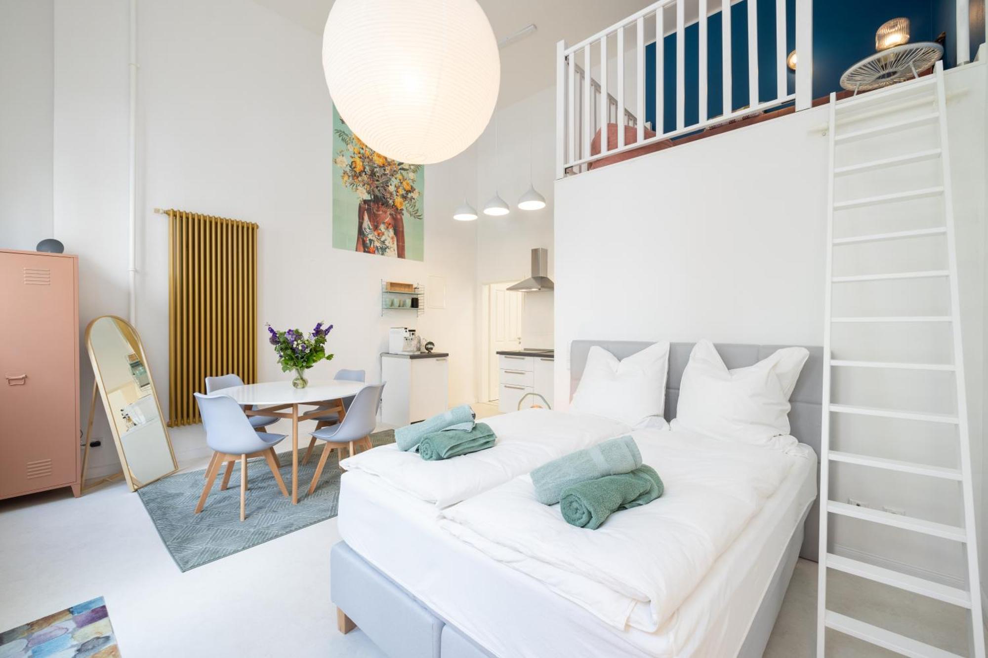 Great 2-Room Loft With 2 Bathrooms And 2 Kitchen 베를린 외부 사진