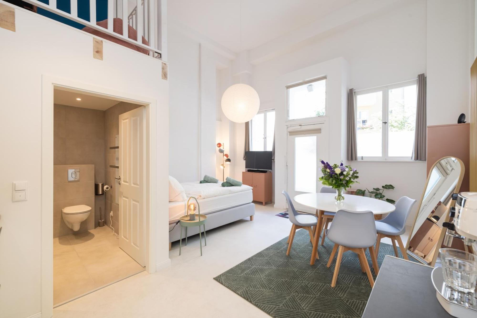 Great 2-Room Loft With 2 Bathrooms And 2 Kitchen 베를린 외부 사진