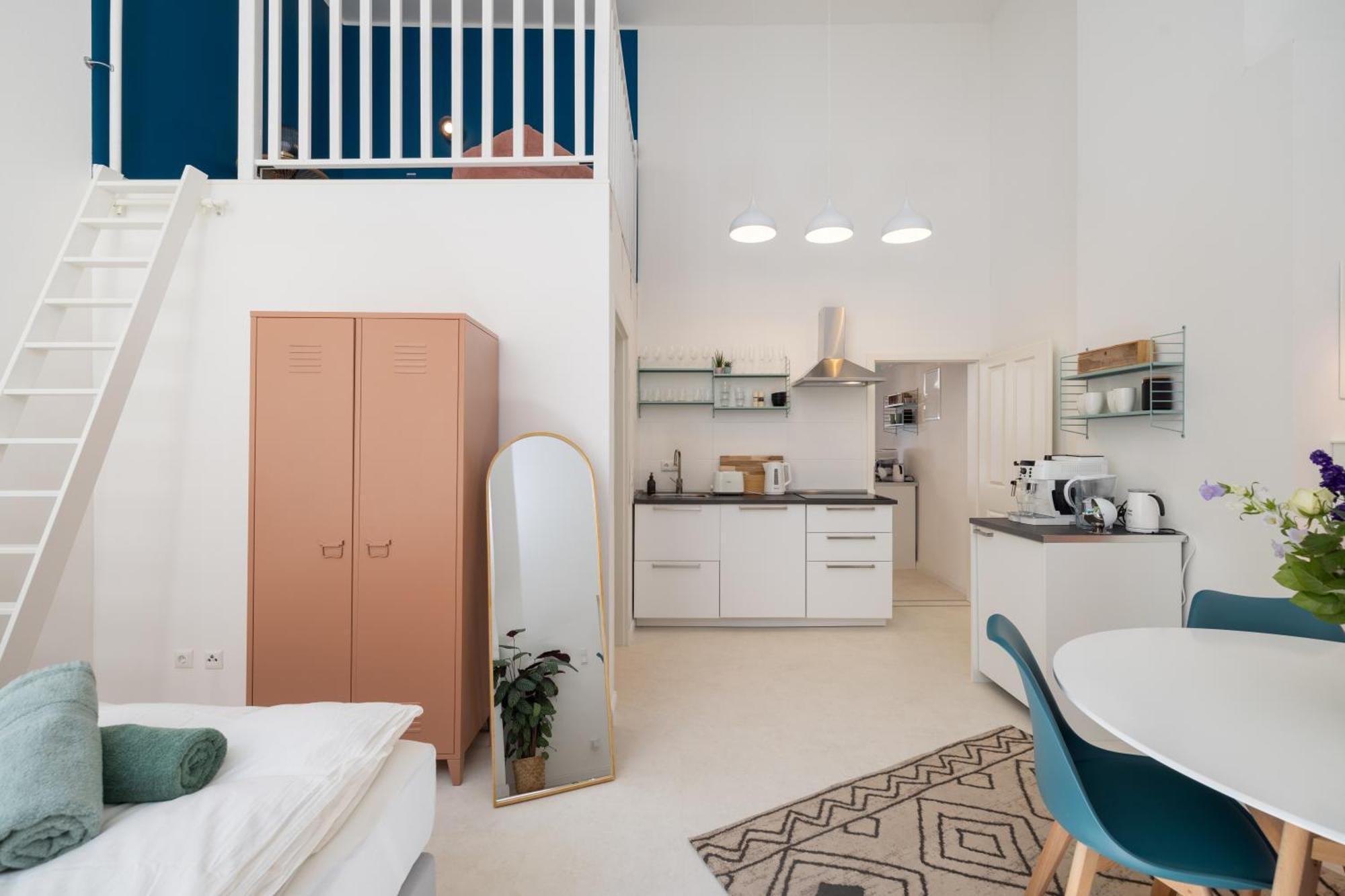 Great 2-Room Loft With 2 Bathrooms And 2 Kitchen 베를린 외부 사진